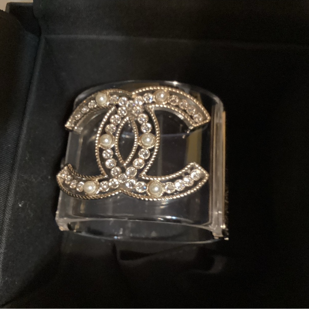 Chanel Crystal Cuff - Picture 4 of 8